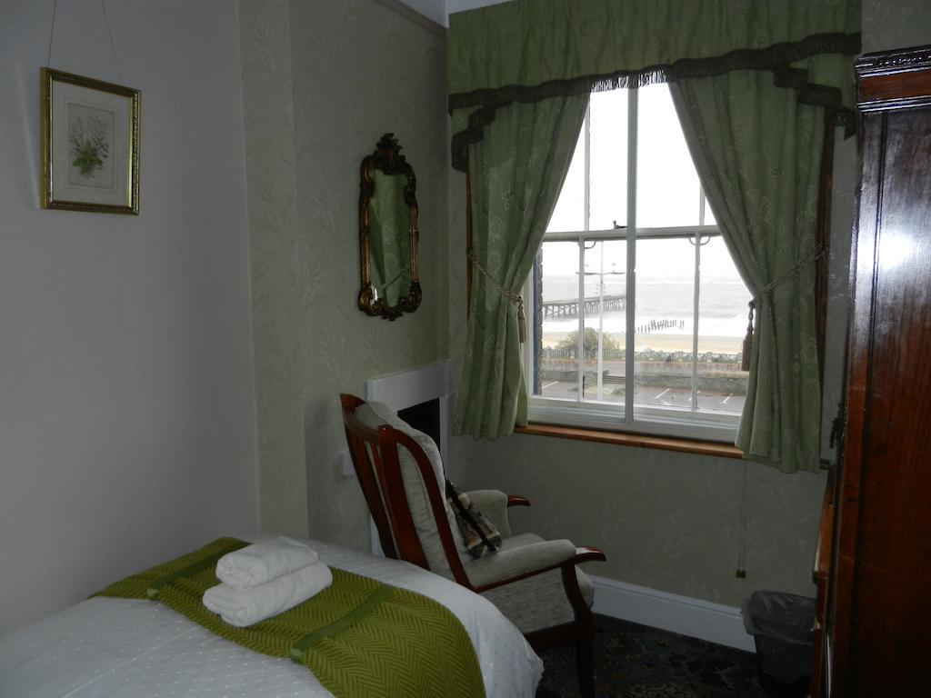 Somerton Guest House Lowestoft Bilik gambar